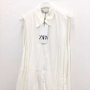 Zara womens Cream Button Down Shirt small